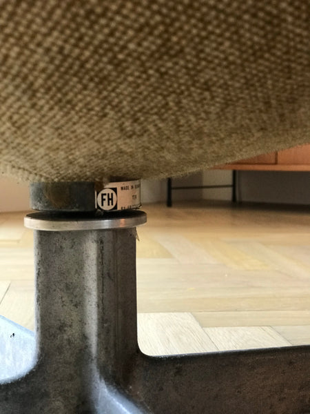 Arne Jacobsen for Fritz Hansen: 1970 Egg chair and ottoman