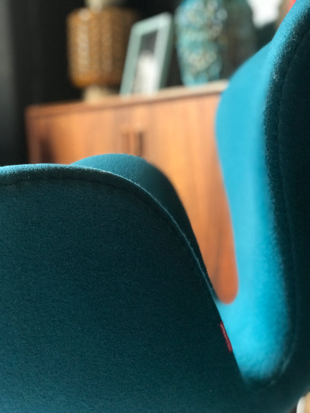 Swan chair by Arne Jacobsen for Fritz Hansen • mid-century •