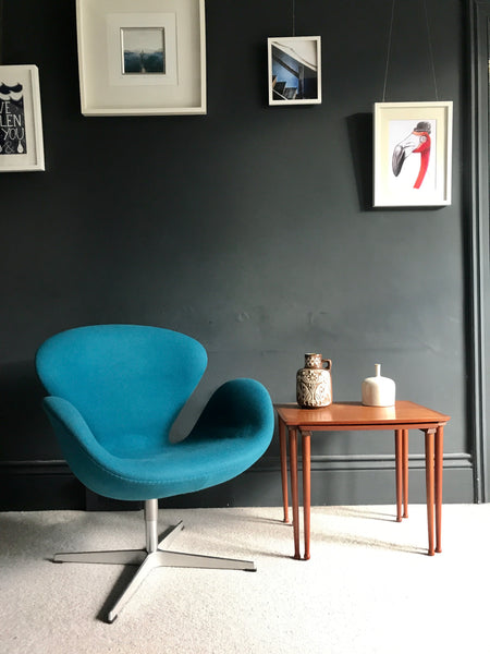 Swan chair by Arne Jacobsen for Fritz Hansen • mid-century •