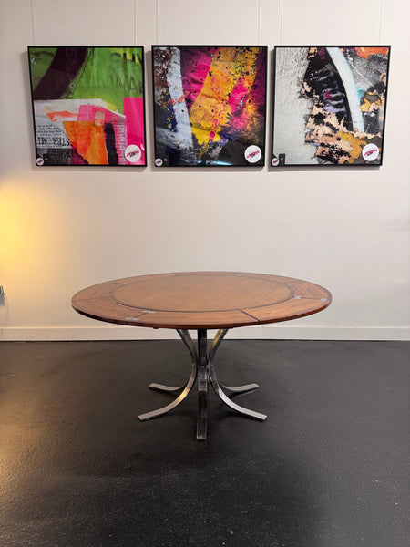 Dyrlund Lotus Table on chrome base