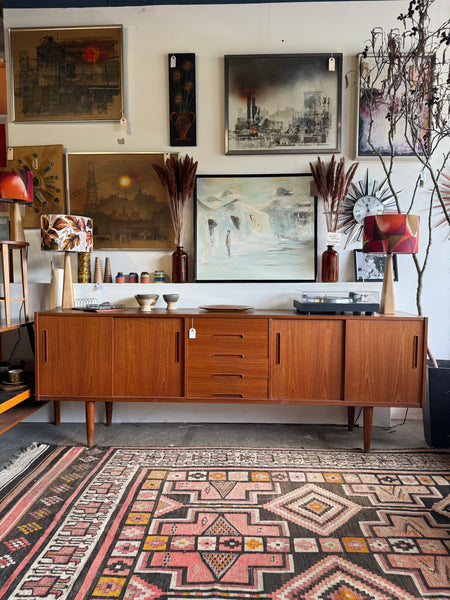 Nils Jonsson for Troeds - Gigant teak sideboard