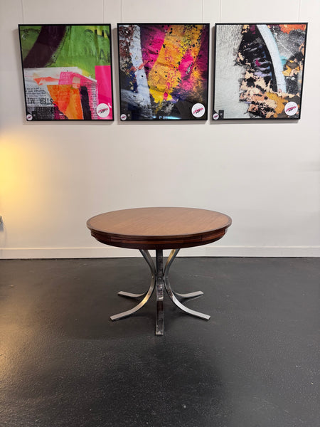 Dyrlund Lotus Table on chrome base